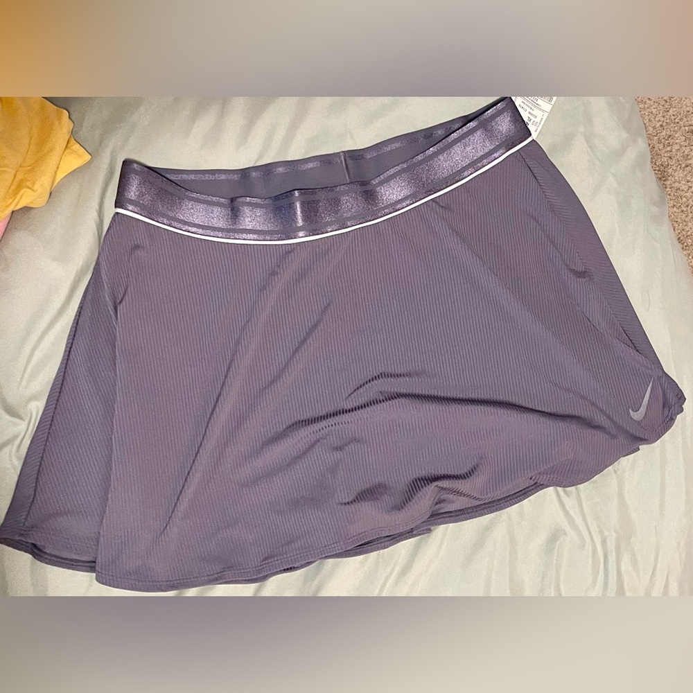 NIKESkort